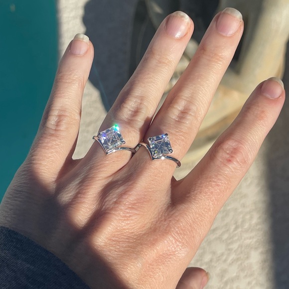 14k White Gold 2.5ct Asscher cut Chevron Ring - Picture 11 of 12